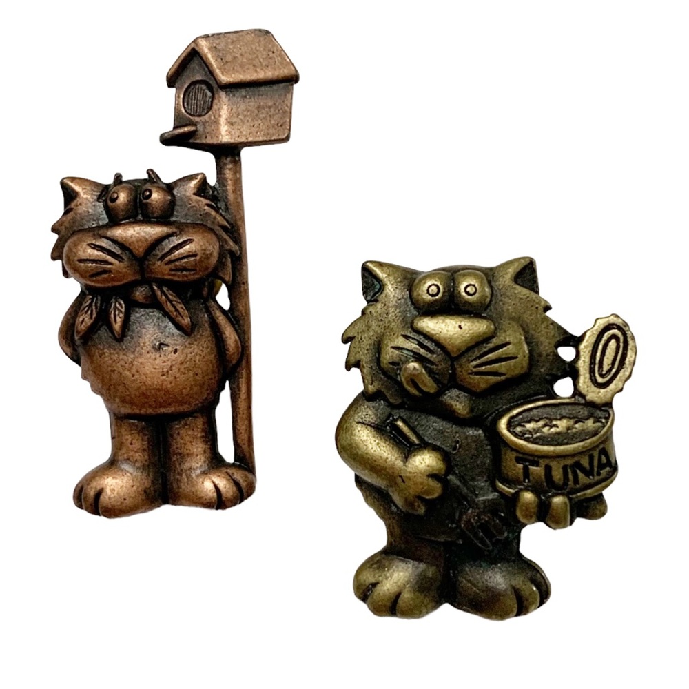 JJ vintage cat scatter pins gold and copper tone